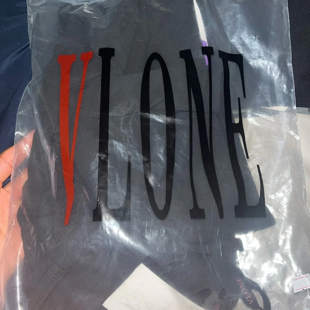 Vlone x Nav Doves Tee 'Black' - Picture 4 of 4